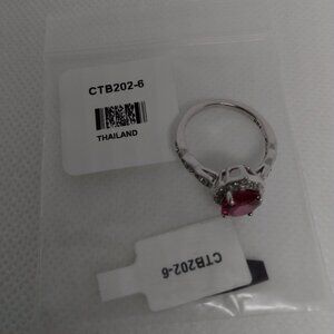 Beautifully ruby ring!